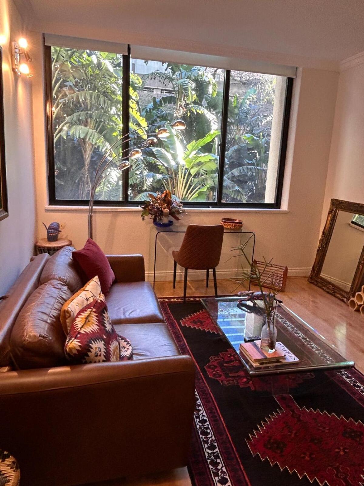 Executive Pad At York St, Apartment *