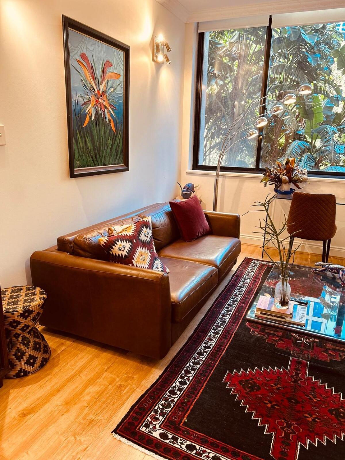 Apartment Executive Pad At York St,